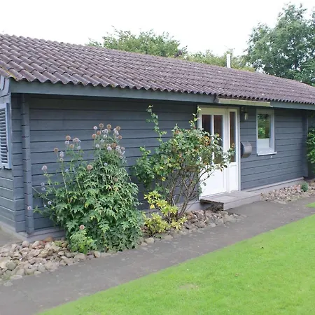Blockhaus Fuer 4 Personen In Strandnaehe Holiday home Damp